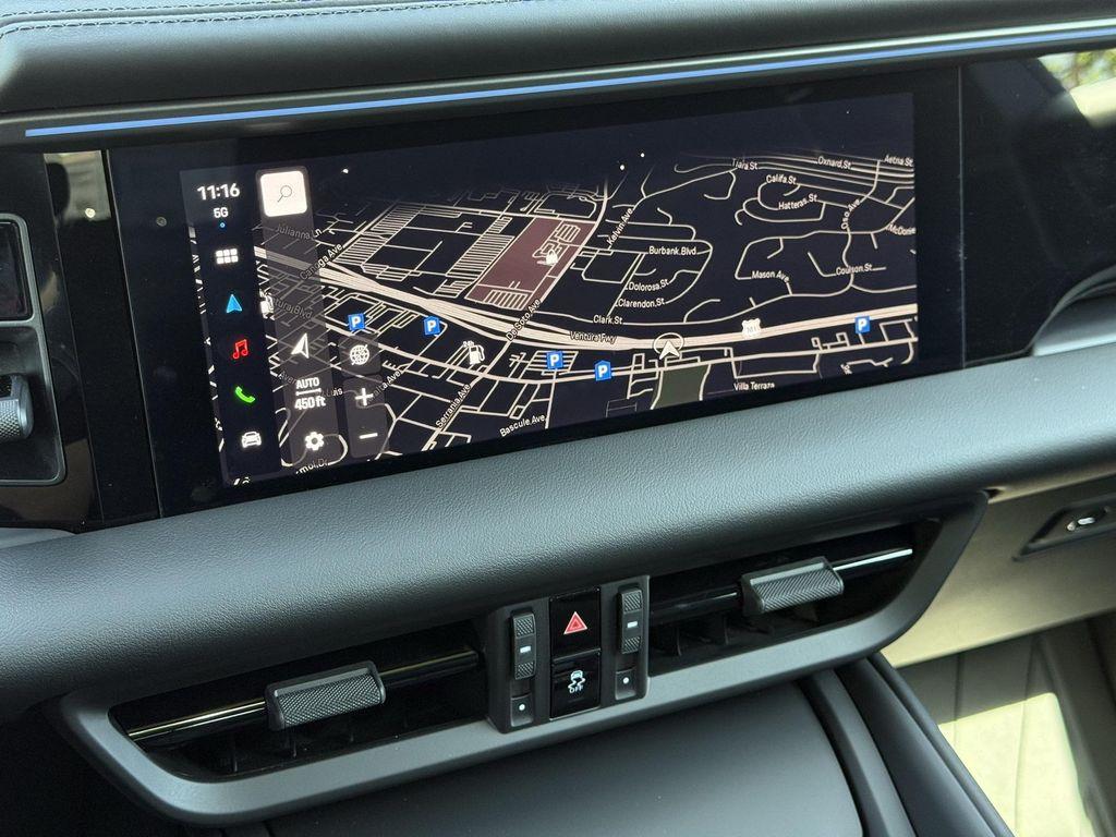 new 2025 Porsche Macan car