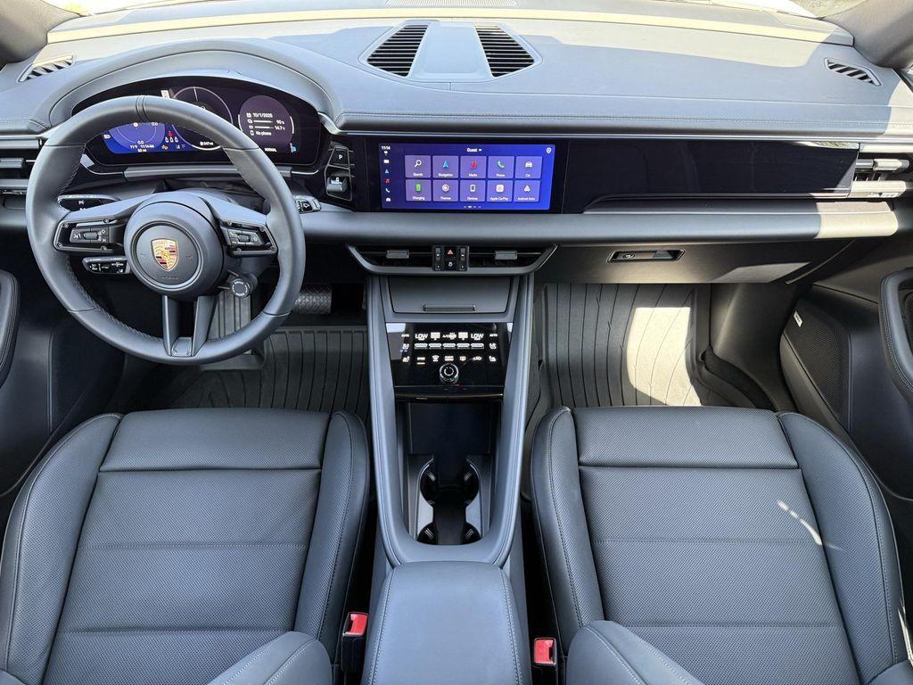 new 2025 Porsche Macan car