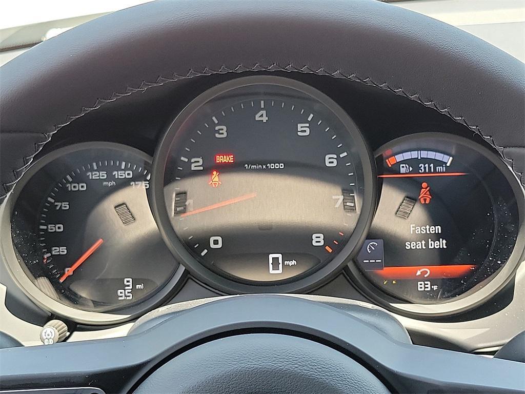 new 2025 Porsche 718 Boxster car