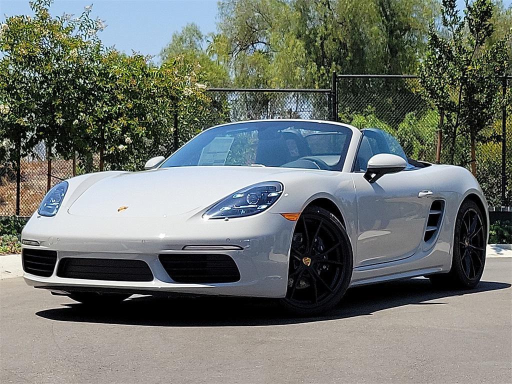 new 2025 Porsche 718 Boxster car