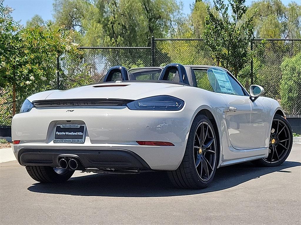 new 2025 Porsche 718 Boxster car