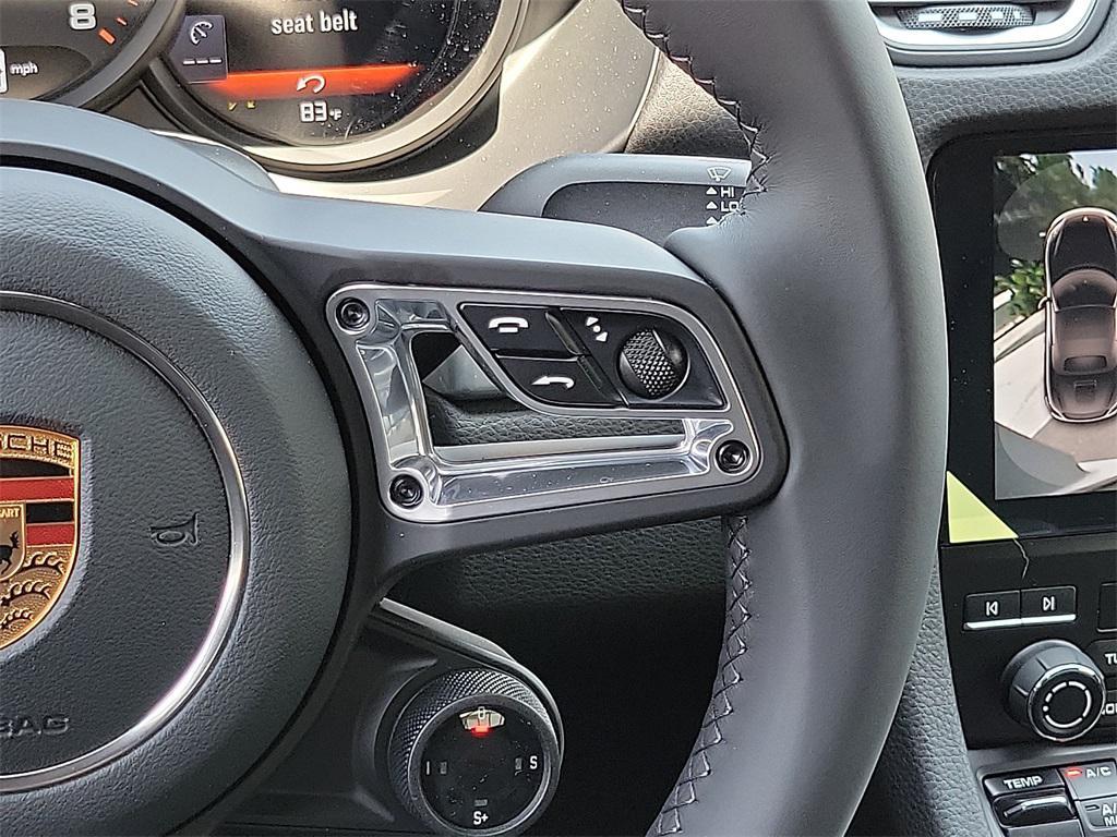 new 2025 Porsche 718 Boxster car