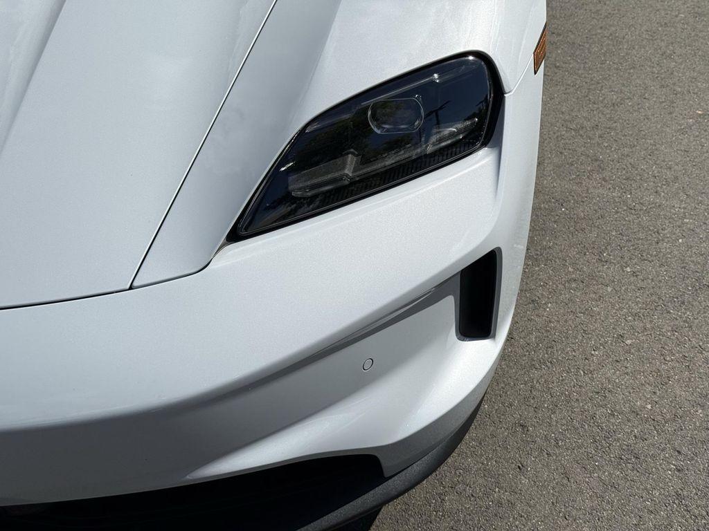 new 2025 Porsche Taycan car