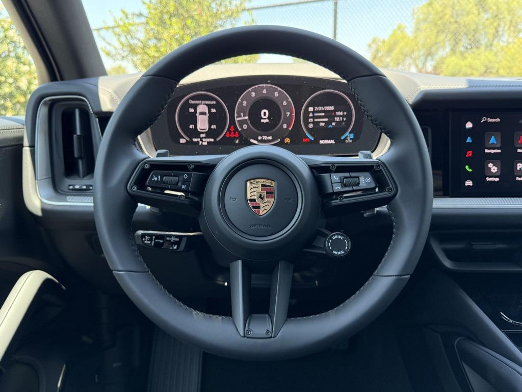 new 2025 Porsche Cayenne car