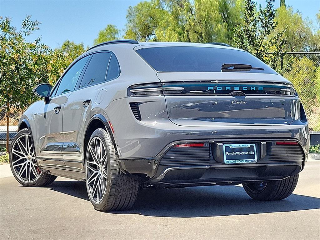 new 2025 Porsche Macan car