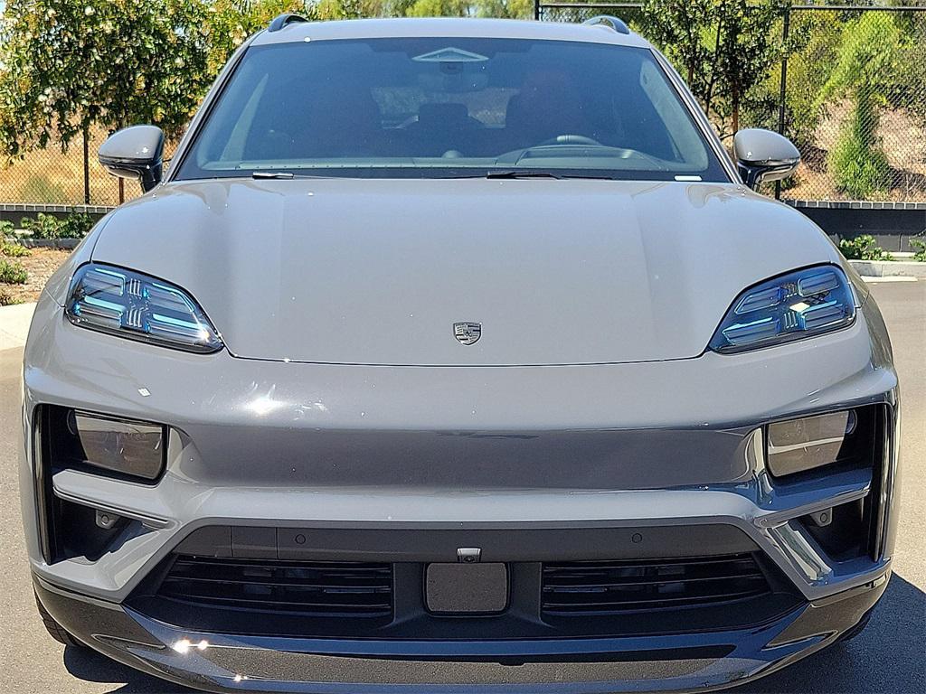 new 2025 Porsche Macan car