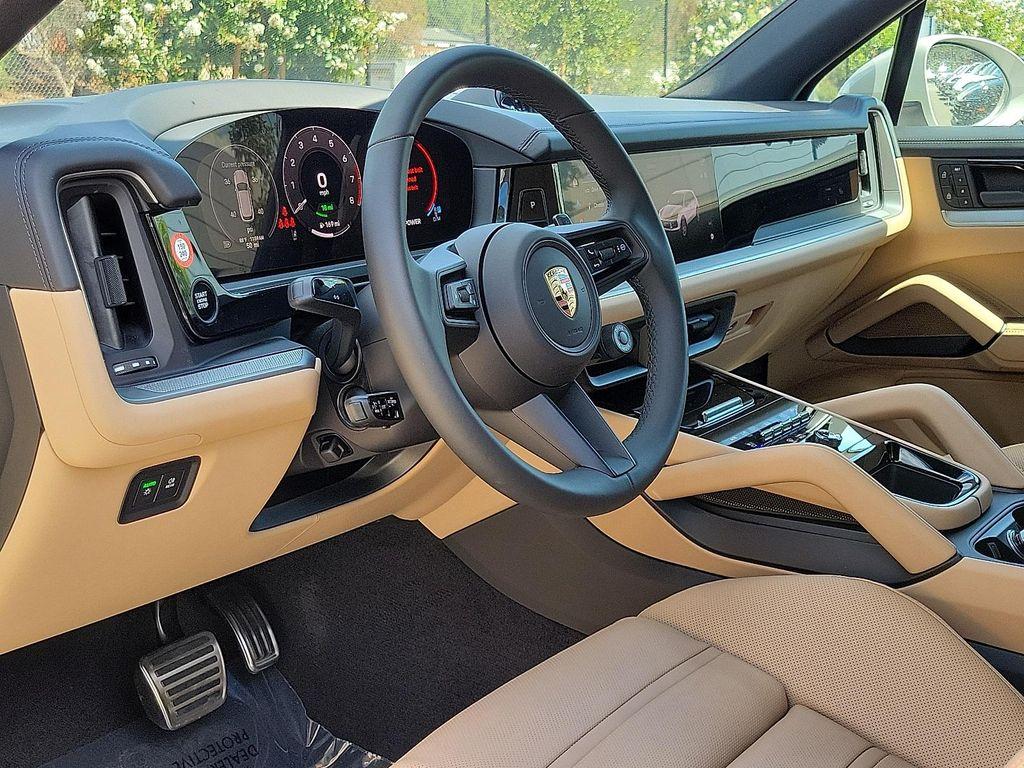 new 2025 Porsche Cayenne car