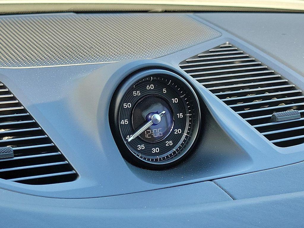 new 2025 Porsche Cayenne car