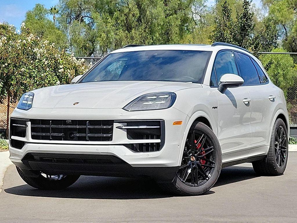 new 2025 Porsche Cayenne car