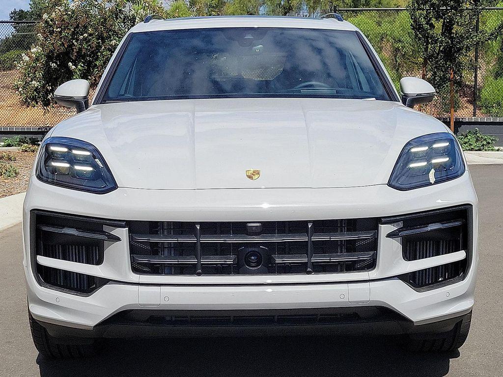 new 2025 Porsche Cayenne car