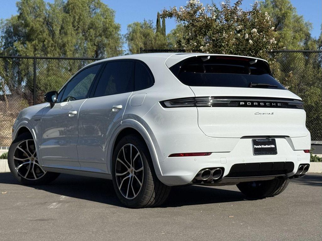 new 2026 Porsche Cayenne car