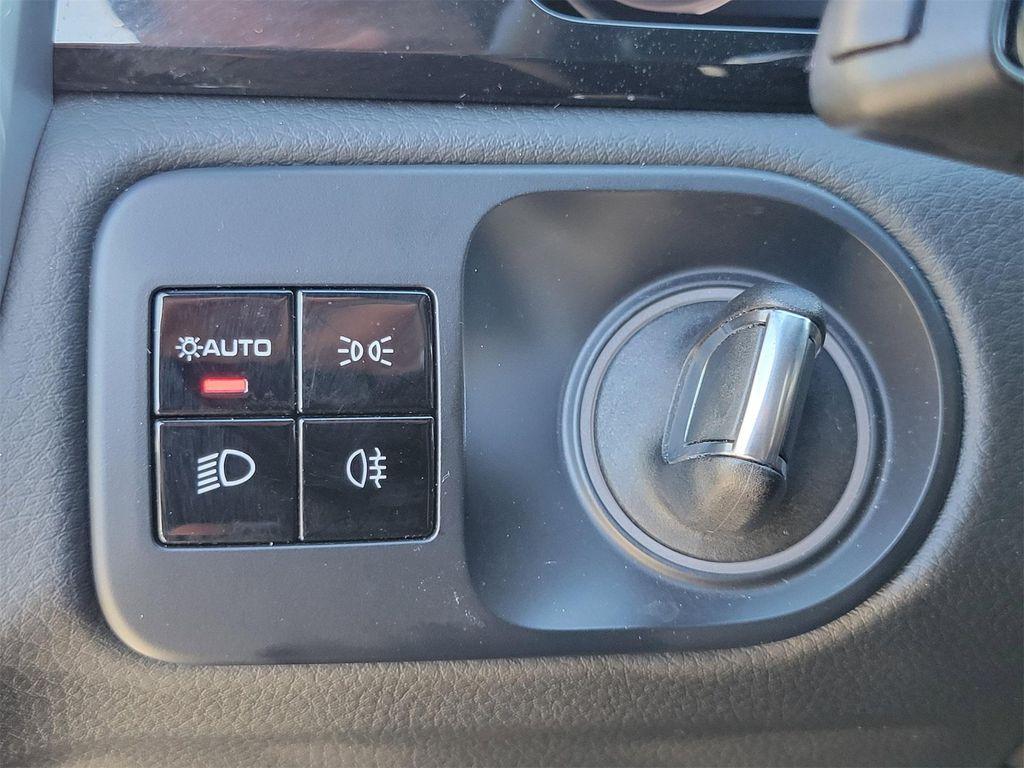 used 2021 Porsche Cayenne car, priced at $48,729