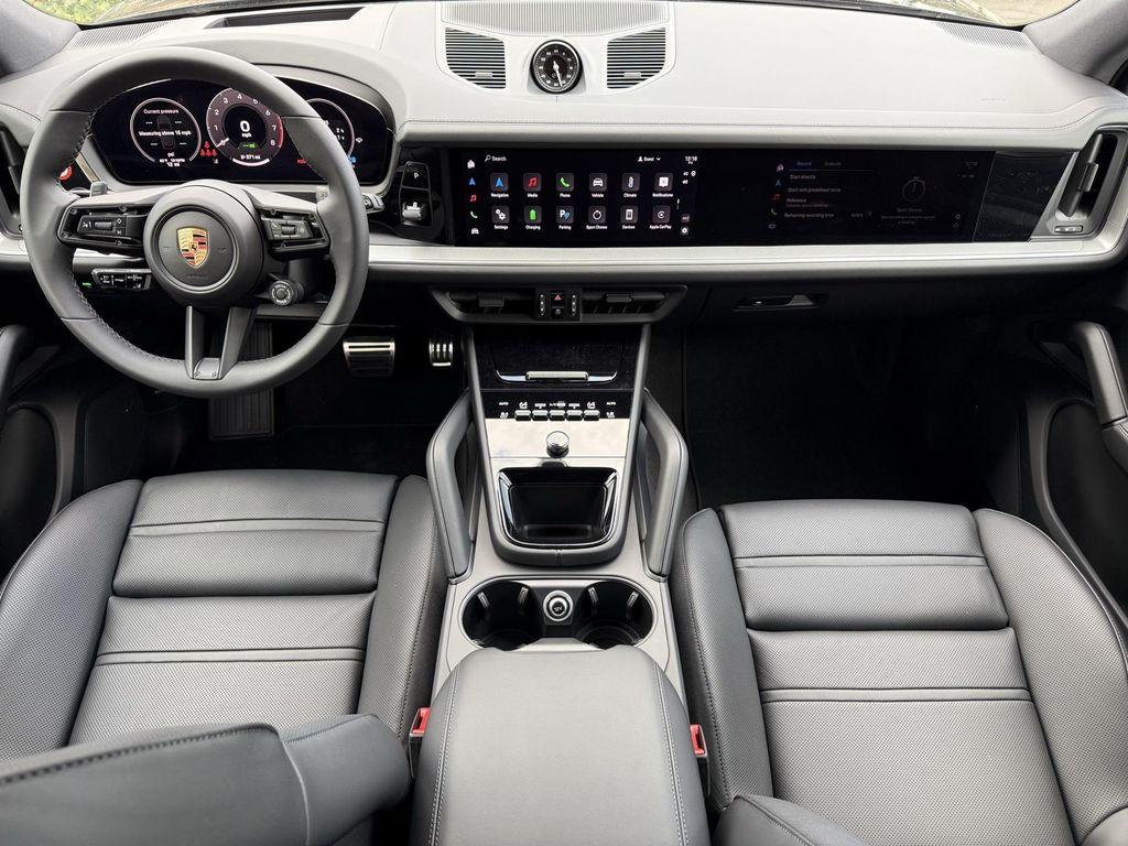 new 2025 Porsche Cayenne car