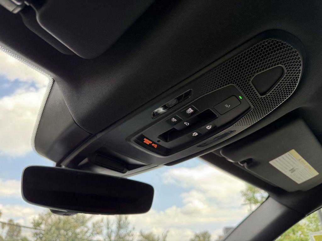 new 2025 Porsche Cayenne car