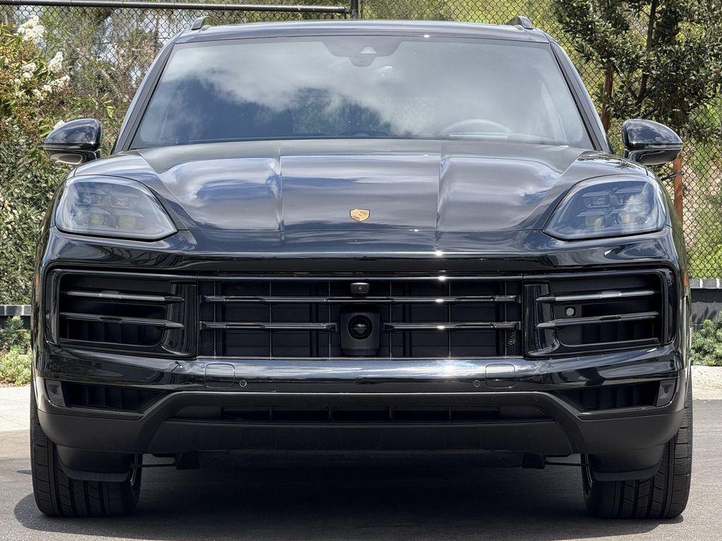 new 2025 Porsche Cayenne car