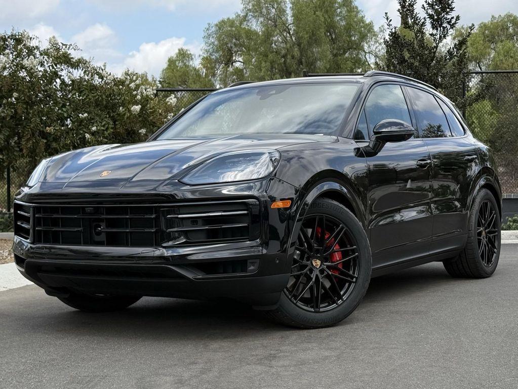 new 2025 Porsche Cayenne car
