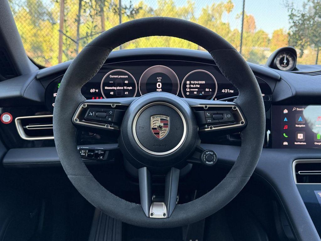 new 2025 Porsche Taycan car
