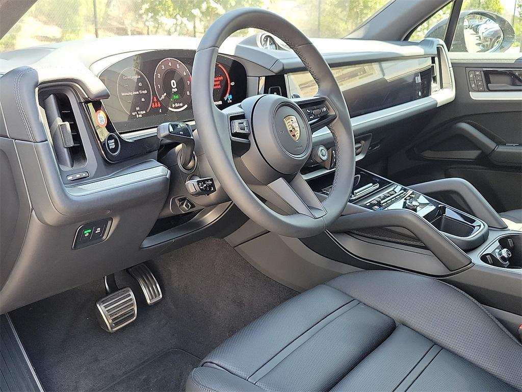 new 2025 Porsche Cayenne car