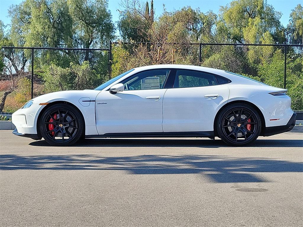 new 2025 Porsche Taycan car