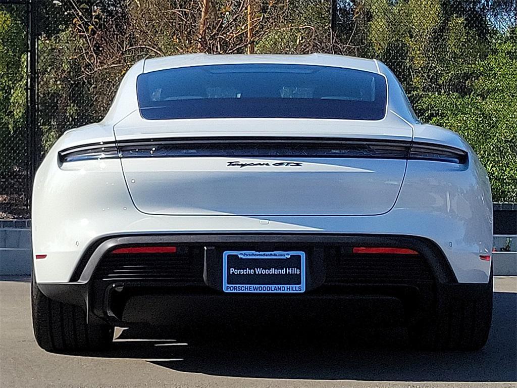 new 2025 Porsche Taycan car