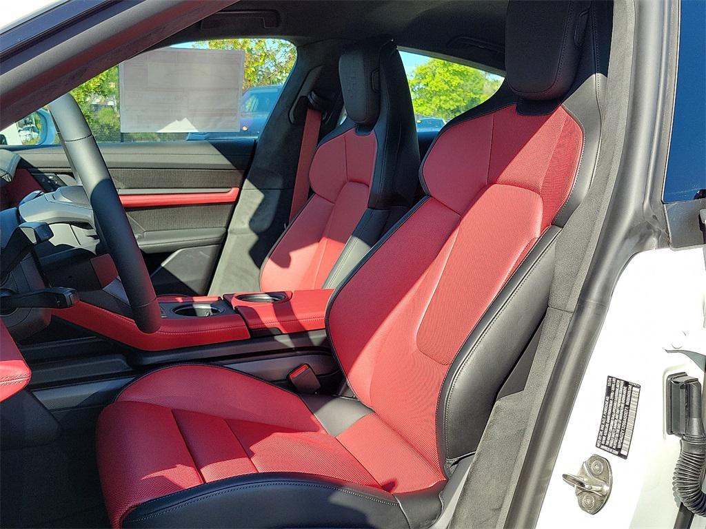 new 2025 Porsche Taycan car