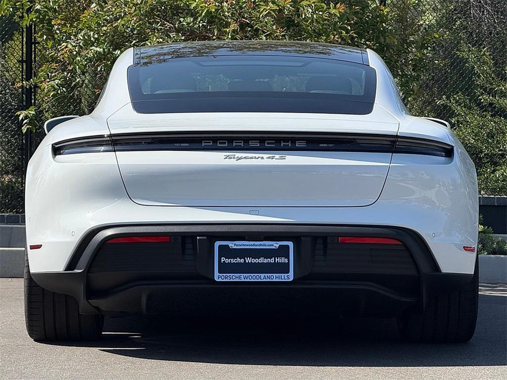 new 2025 Porsche Taycan car