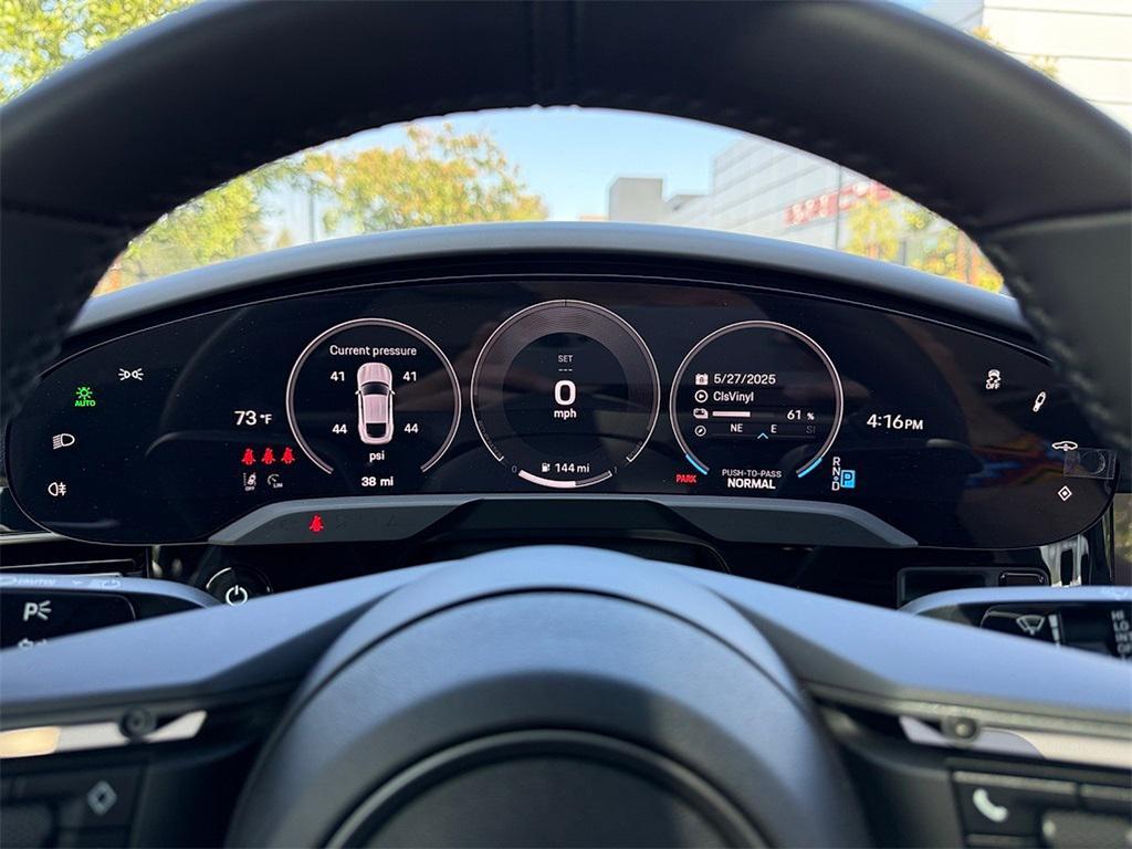 new 2025 Porsche Taycan car