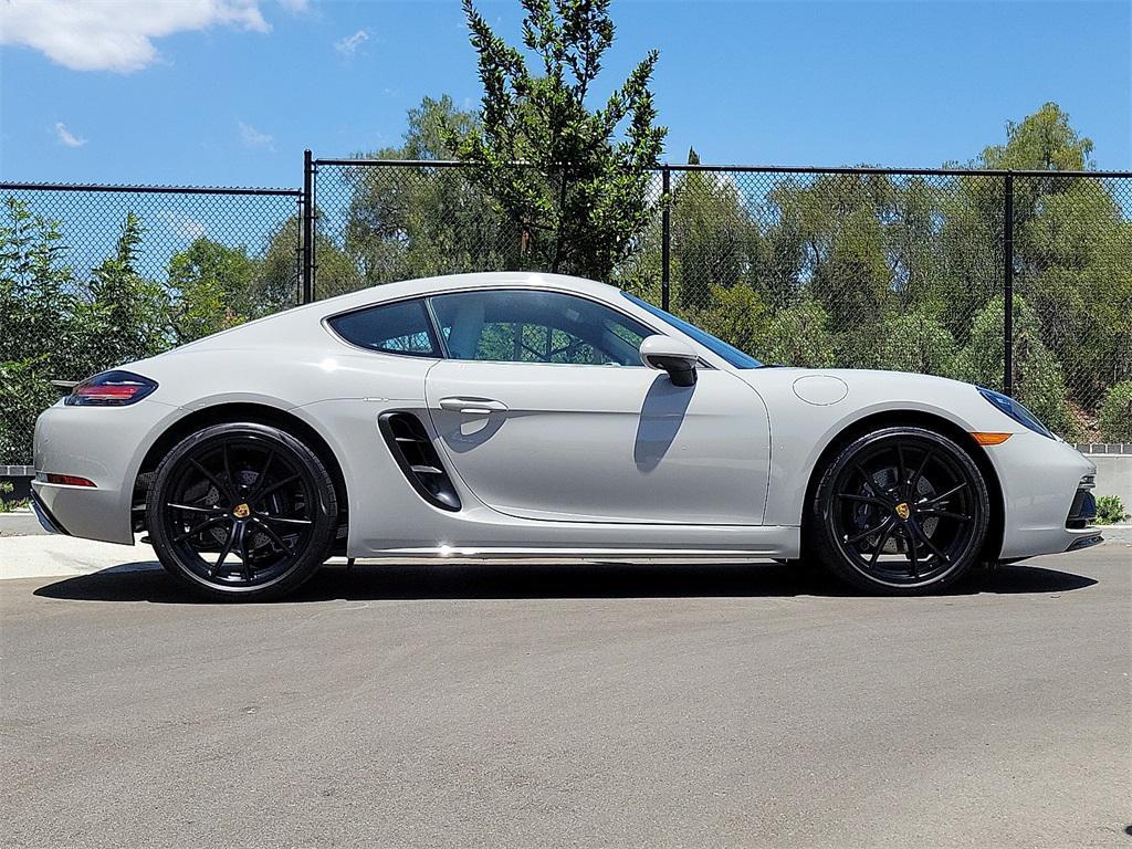 new 2025 Porsche 718 Cayman car