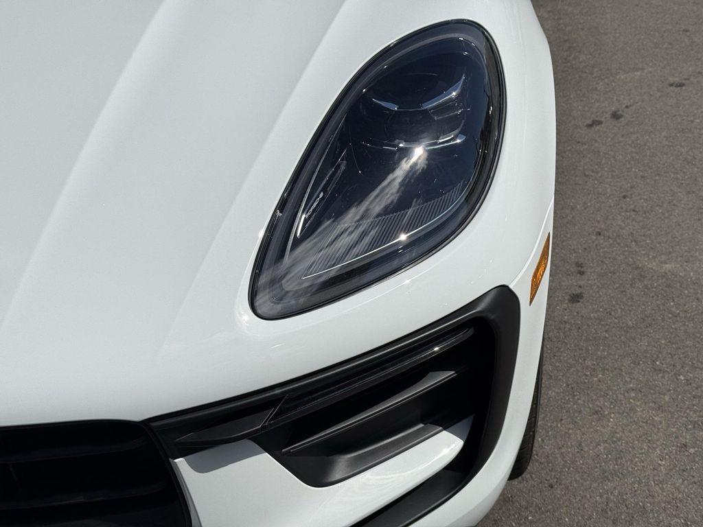 new 2025 Porsche Macan car