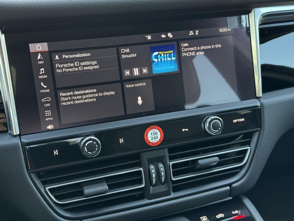 new 2025 Porsche Macan car