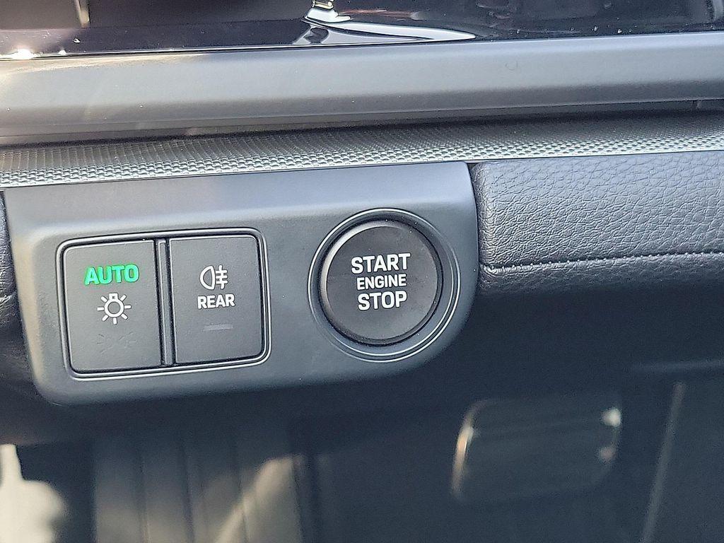 new 2025 Porsche Panamera car