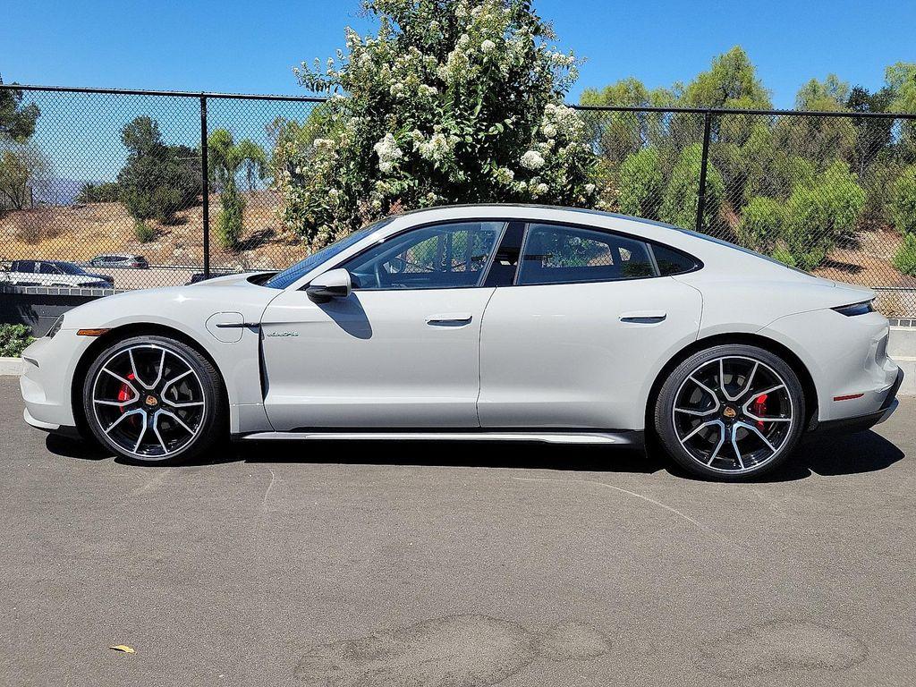 new 2025 Porsche Taycan car