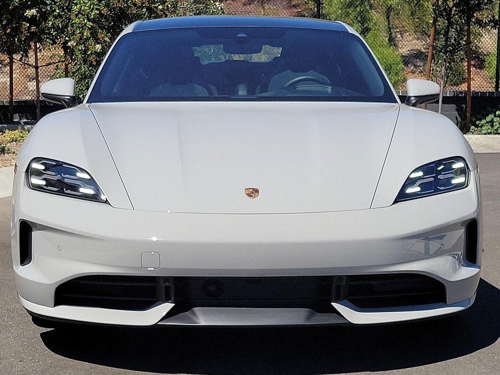 new 2025 Porsche Taycan car