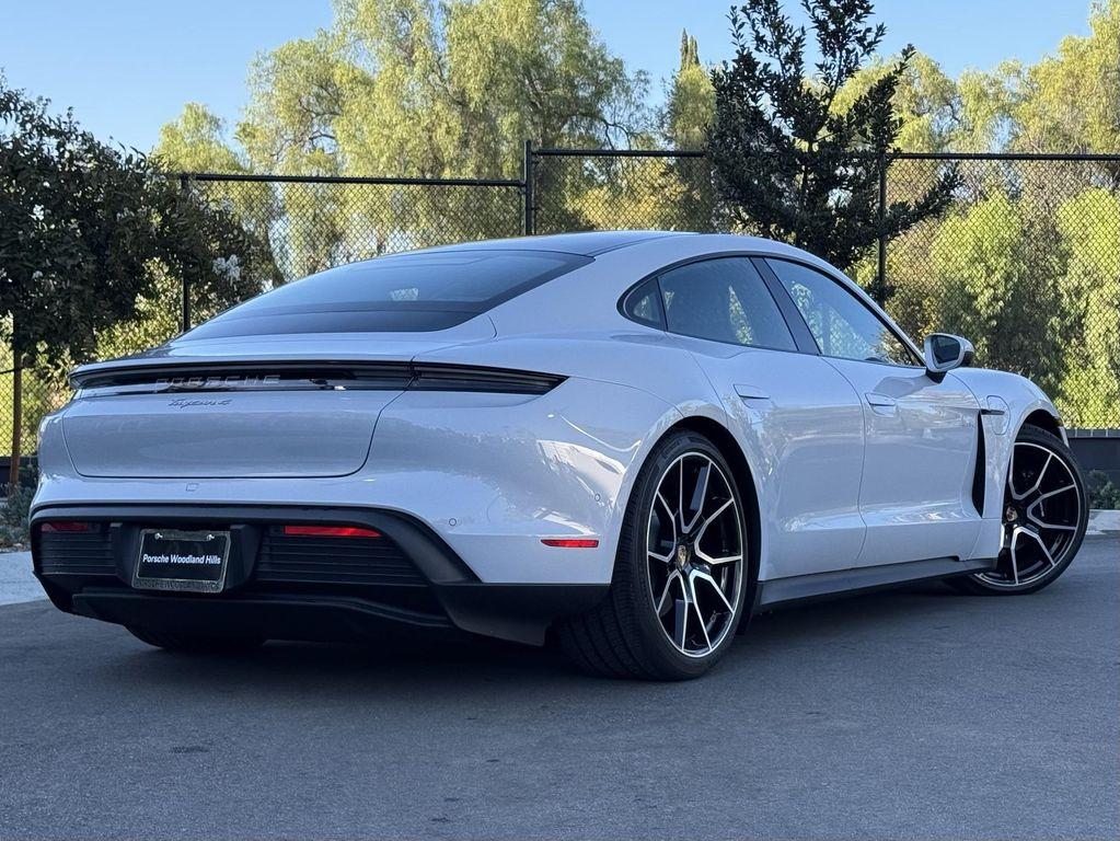 new 2025 Porsche Taycan car