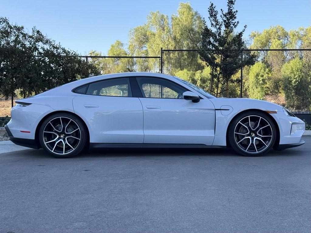 new 2025 Porsche Taycan car