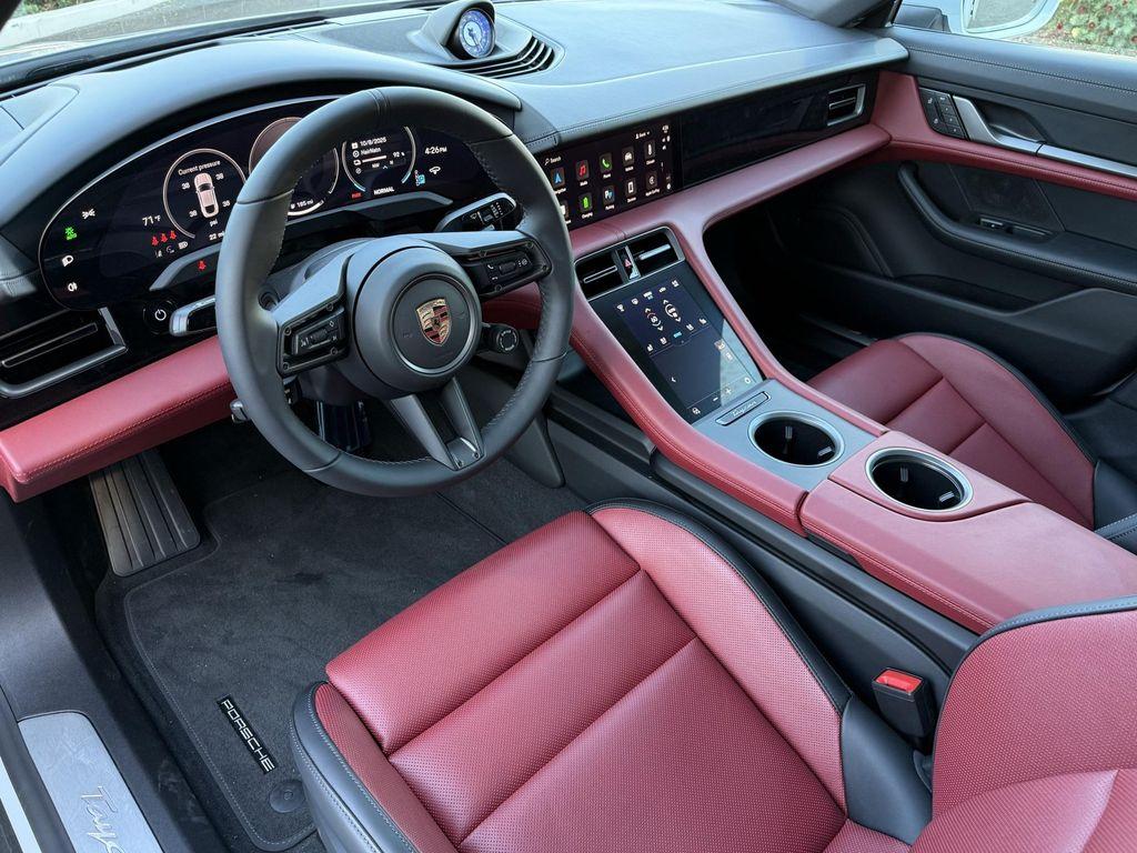 new 2025 Porsche Taycan car