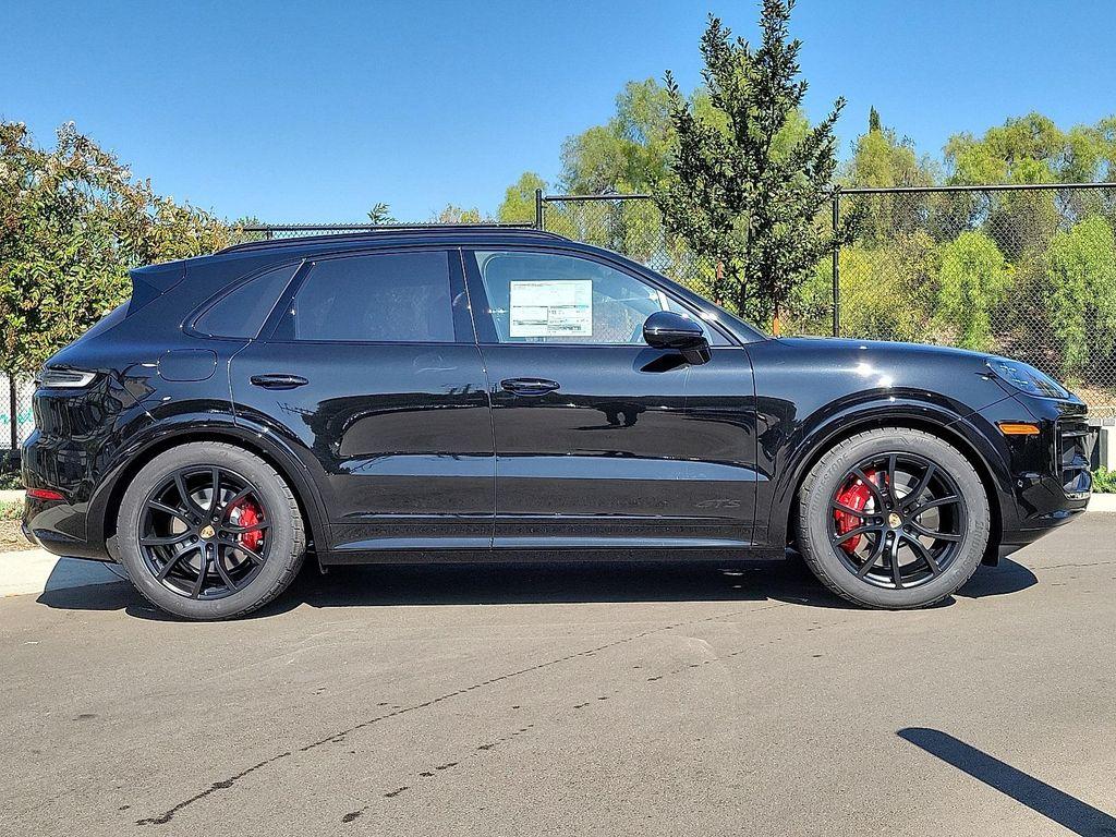 new 2026 Porsche Cayenne car