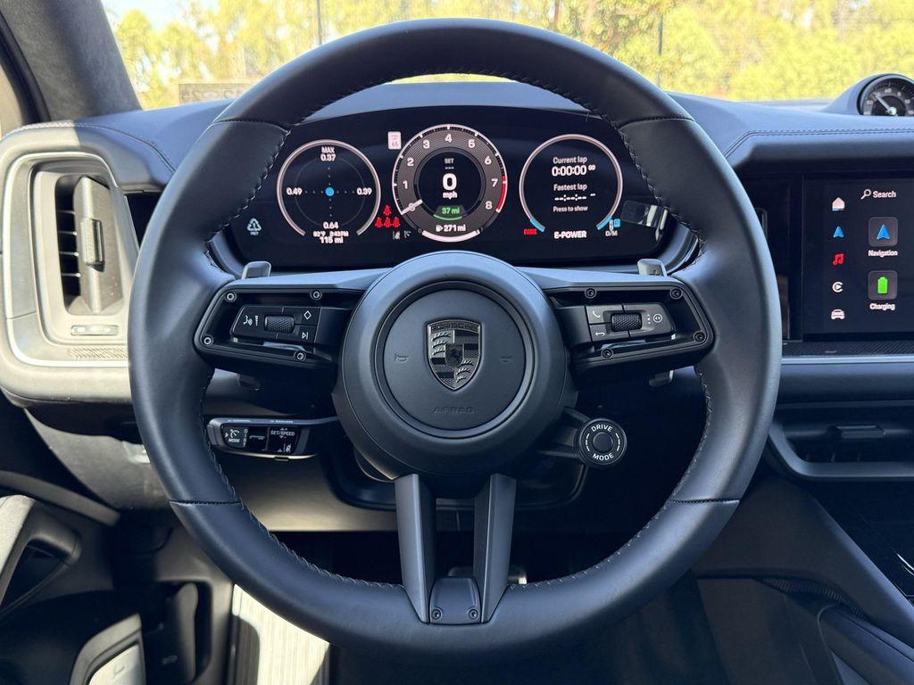 new 2025 Porsche Cayenne car