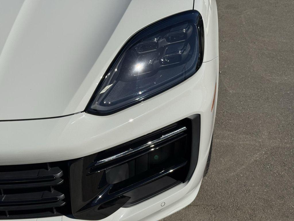 new 2025 Porsche Cayenne car