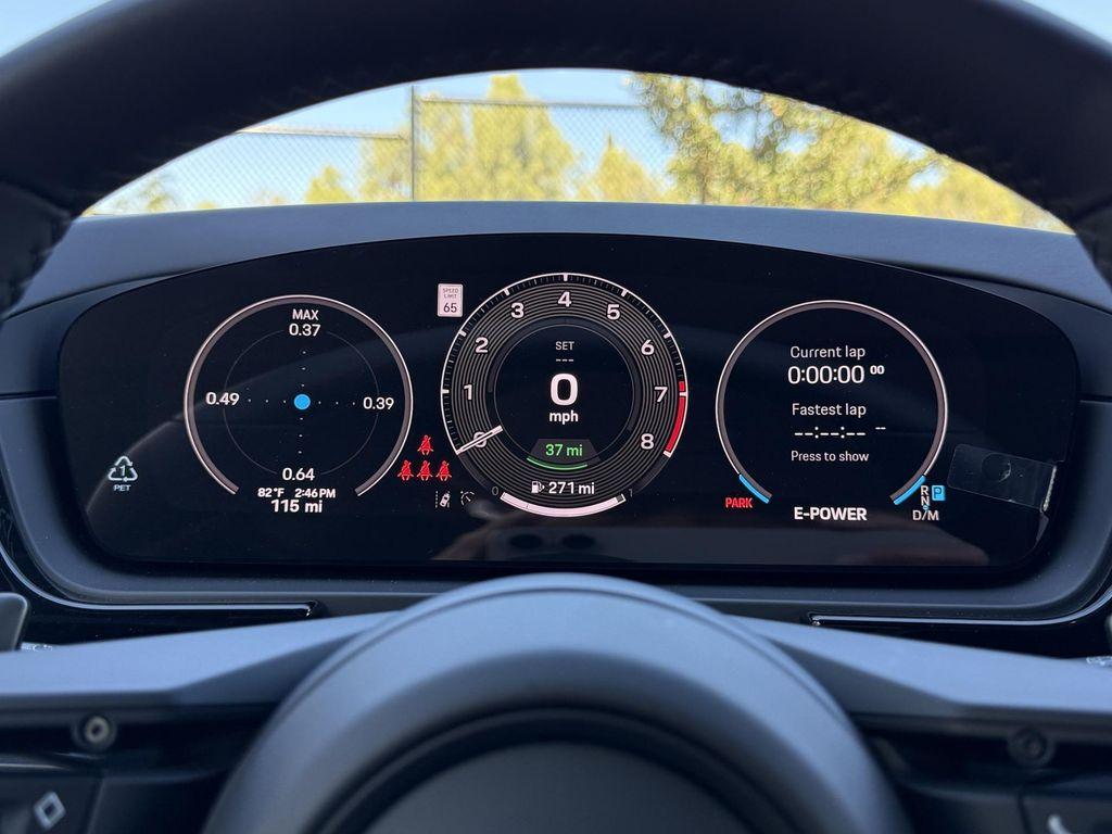 new 2025 Porsche Cayenne car