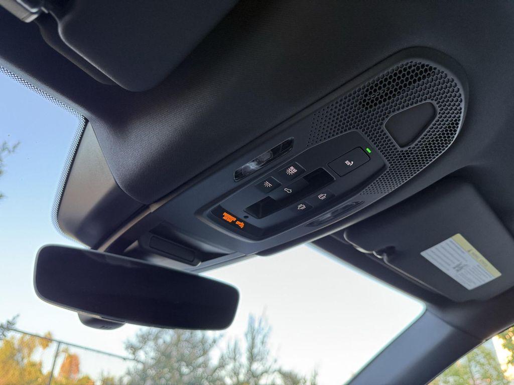 new 2025 Porsche Cayenne car