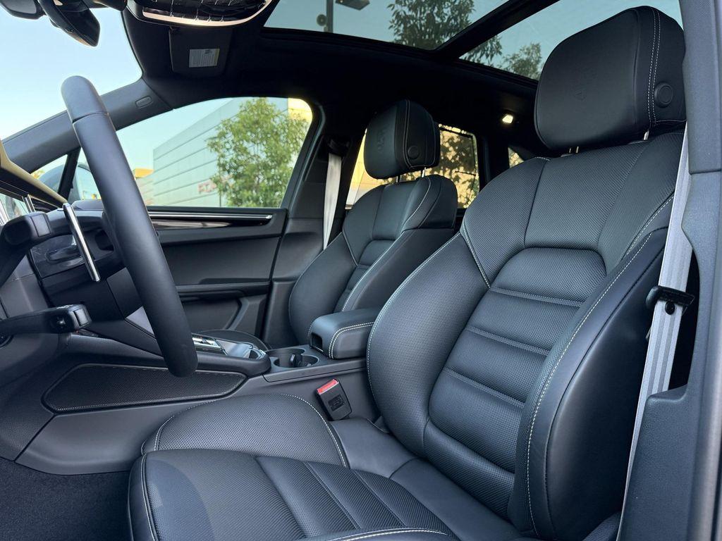 new 2025 Porsche Macan car, priced at $95,585