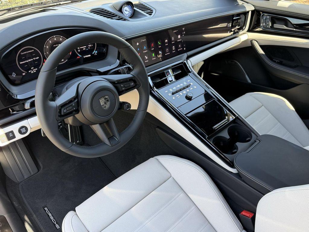 new 2025 Porsche Panamera car