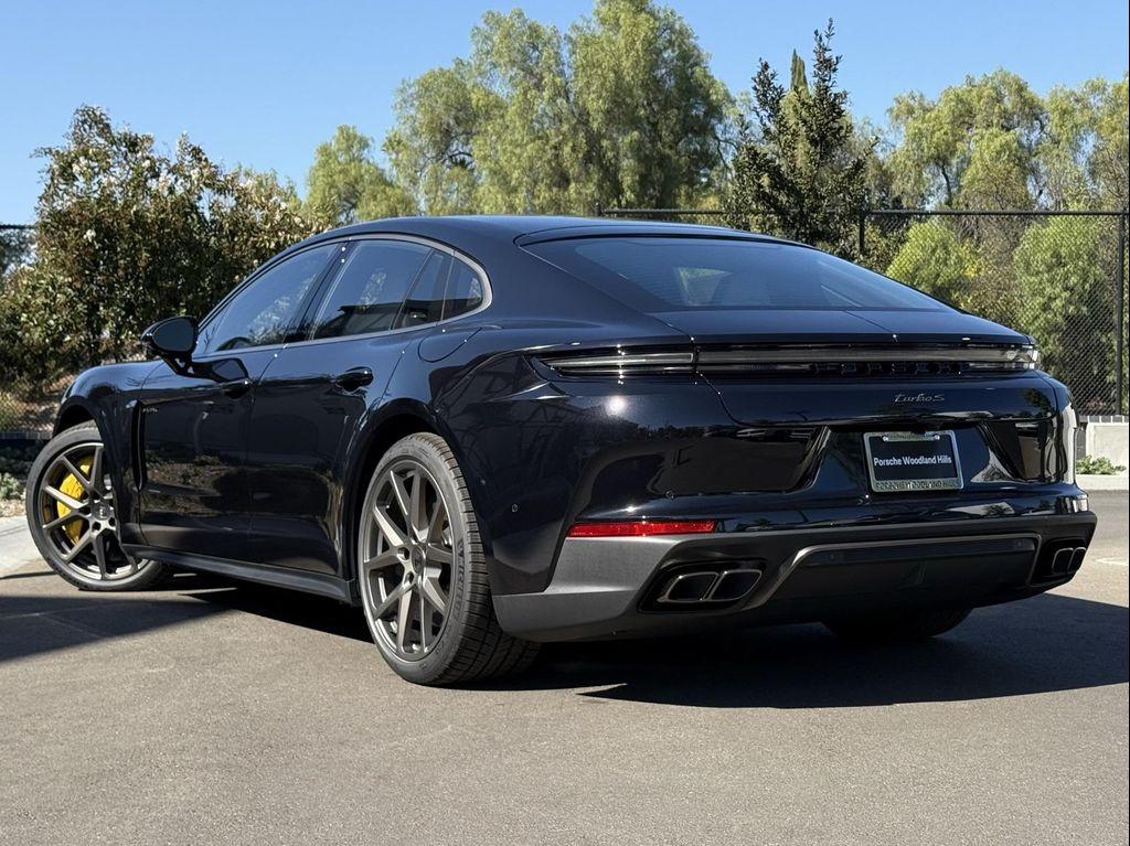 new 2025 Porsche Panamera car