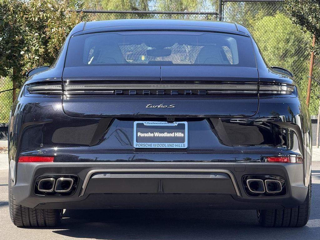 new 2025 Porsche Panamera car