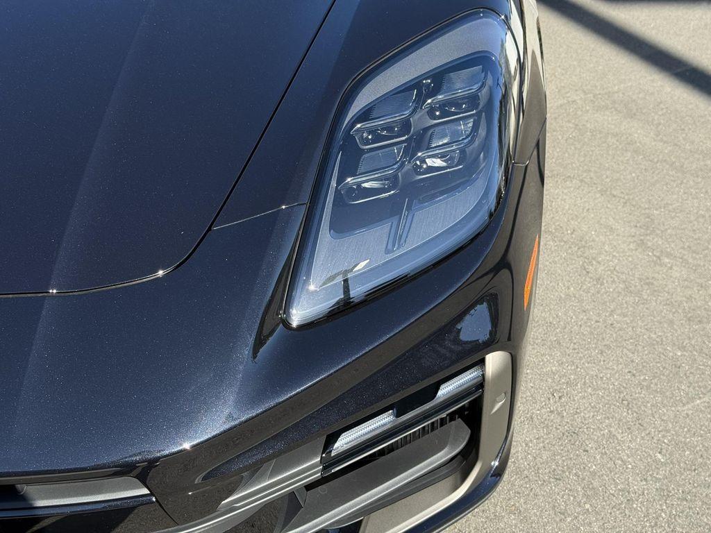 new 2025 Porsche Panamera car