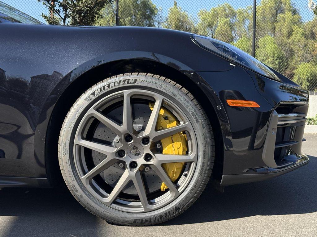 new 2025 Porsche Panamera car