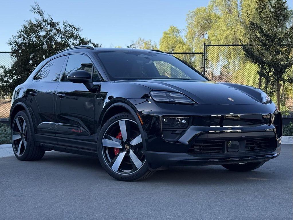 new 2025 Porsche Macan car