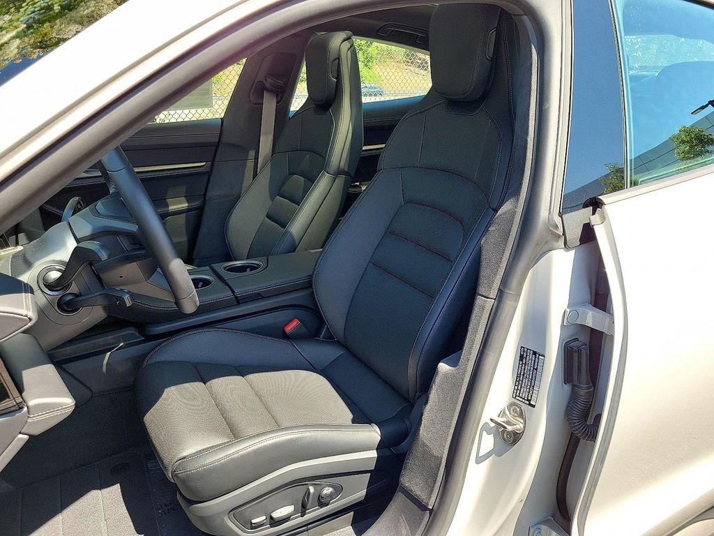 new 2025 Porsche Taycan car