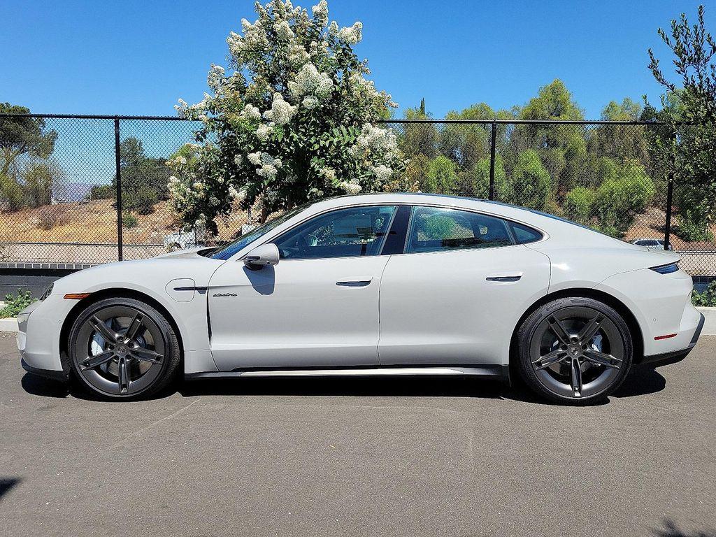 new 2025 Porsche Taycan car